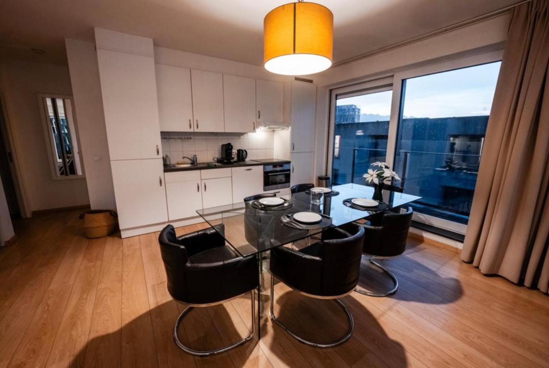Apartment With Stunning View In City Center ブリュッセル エクステリア 写真